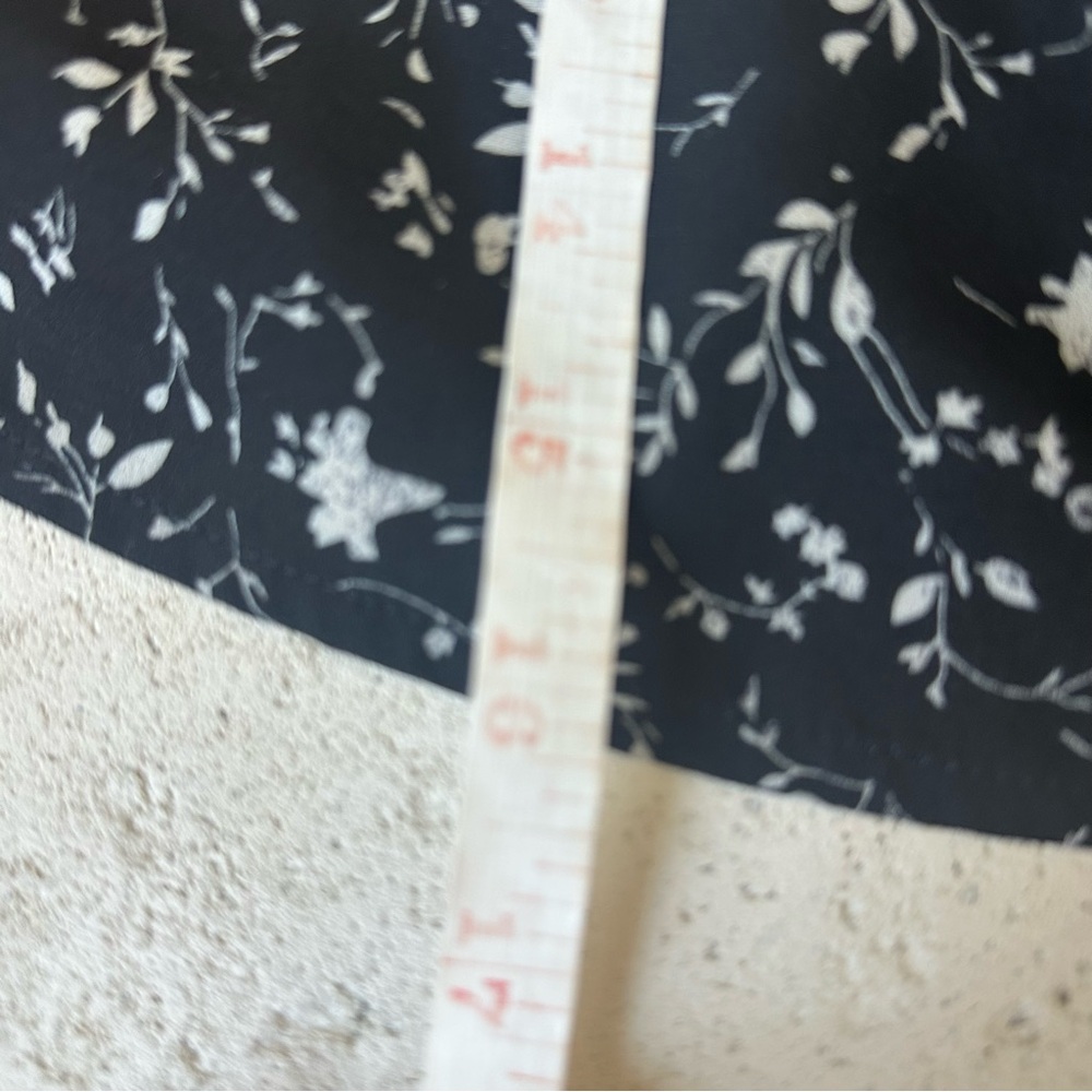 Beige Botany Black Floral Two Piece Skirt Set Size Small‎ - Picture 7 of 7